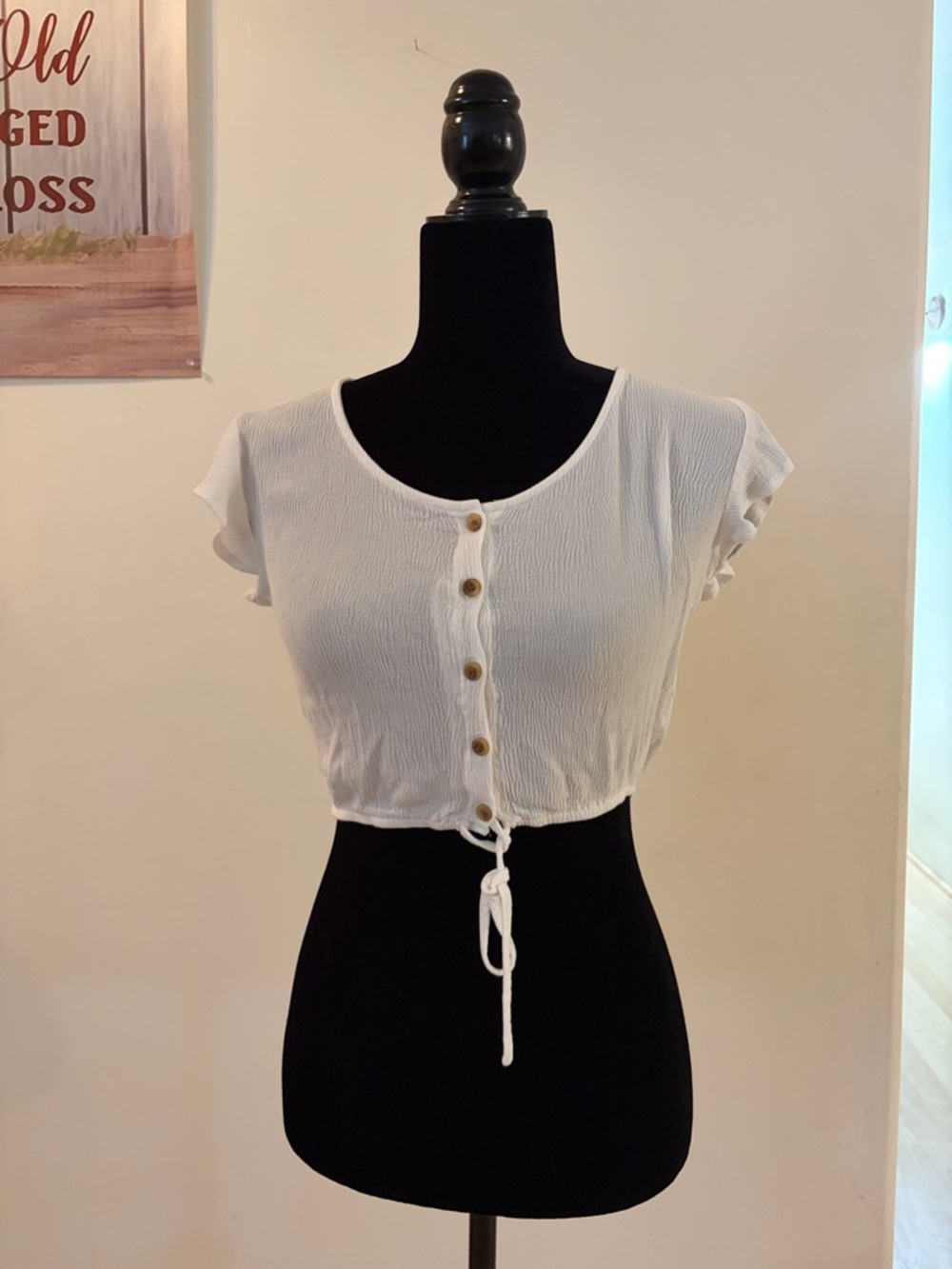 I ❤️ It White Buttoned Crop Top